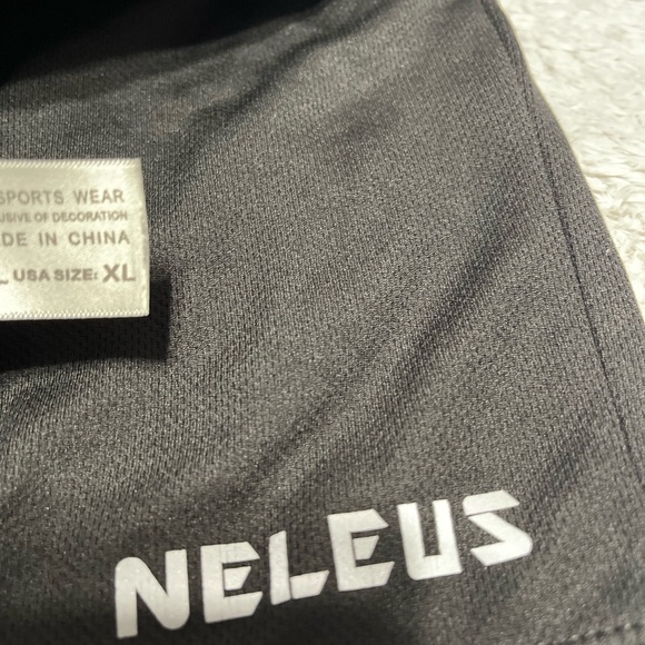 Neleus shorts - Picture 3 of 3